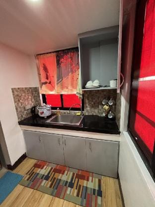 Agoda Kazoku LOFT Type Parking Netflix WIFI Apartment in Olongapo