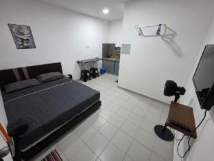 ZZZ Studio Stay Pulau Indah, Klang. Vacation rental in Selangor, Malaysia