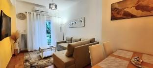 Calm & Cozy Corner Apartment in Athens