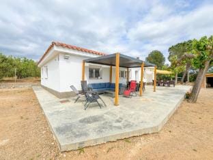 Villa Yenny  Villa in Reus