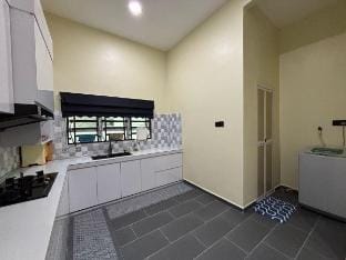 Homestay Rakyat,Dungun (netflix/coway/wifi) Vacation rental in Terengganu, Malaysia