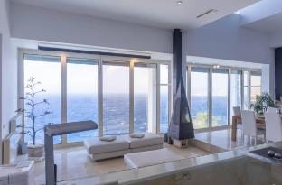 Exclusive Seafront Villa • Private Pool • Gym•BBQ Villa in Serra de Tramuntana