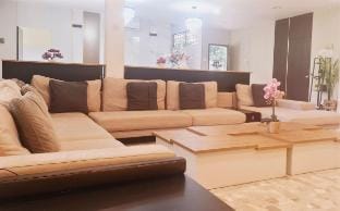 Bali Modern Style Villa up to 20pax in KL Vacation rental in Federal Territory of Kuala Lumpur