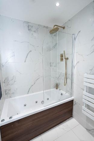 Superior Flat-Jaccuzi  102 Vacation rental in Bradford