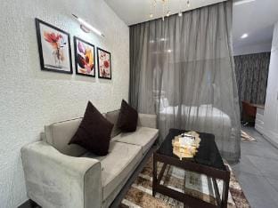7th Heaven By HomeGlow Retreat Apartment in Noida