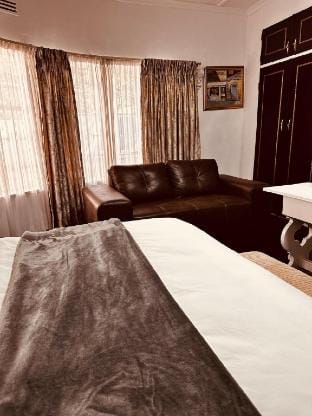 Buona Notte Summer Suite Vacation rental in Johannesburg