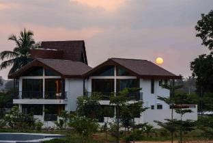 Nandi Hills Houses Vacation rental in Tamil Nadu