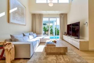 Luxury Pool Villa 4BR in Hang Dong Family Friendly Vacation rental in Thailand