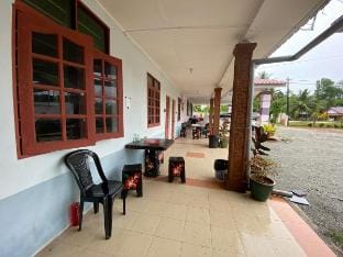 Merkang Guesthouse Pasir Puteh Studio 3 Vacation rental in Malaysia