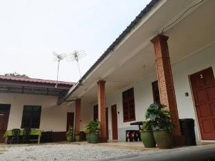 Merkang Guesthouse Pasir Puteh Studio 3 Vacation rental in Malaysia