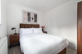 Compton House - 4 Bed Vacation rental in Cheltenham
