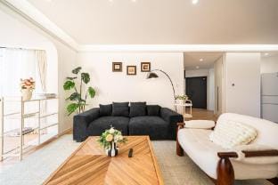 CityHome-3BRs, 2Baths, High-end Design, Nanjing Rd Apartment in Shanghai