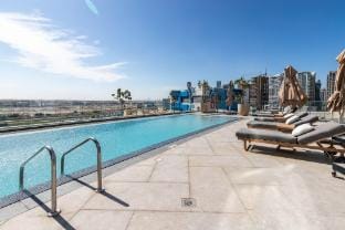 SIMPLY COMFORT Apts at Nobles Tower Apartment in Dubai