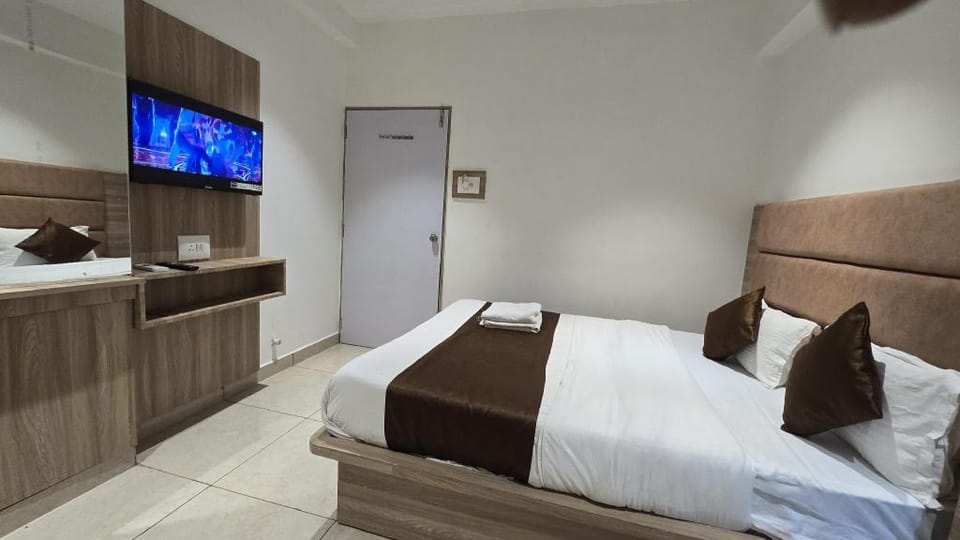 Gokul Guest House Hotel in Ahmedabad