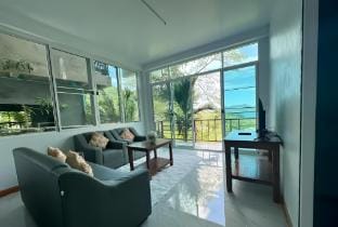 2 Bedroom House with Patong Sea View Vacation rental in Patong