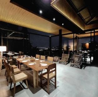 Villa DagoResor Ecostay 6+2BR 20peo Pool GardenBBQ Vacation rental in Bandung
