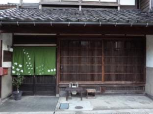 Machiya experience guest house "Honmachi House" Vacation rental in Ishikawa Prefecture