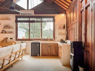 Studio Room Tumbak Bayuh, Pererenan Vacation rental in Kediri