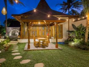 Canggu Villa 1 Bedroom Joglo Rice Fields View Vacation rental in Kediri