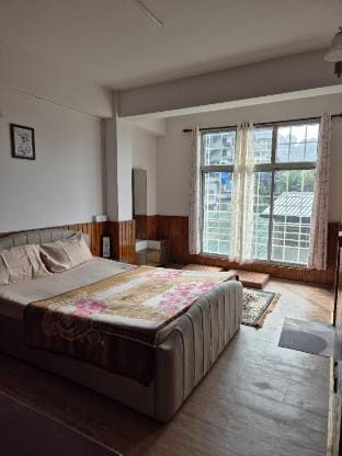 Your perfect Himalayan Getaway! Room 3 Vacation rental in India