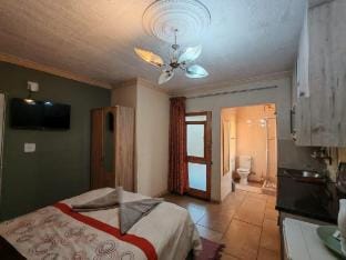 Mini Nest in Mafikeng's Countryside Farm Stay in North West, South Africa