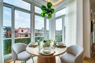 Green Tevere Rooftop Apartment in Rome