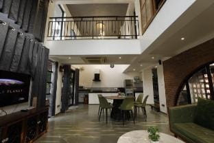 The Greystone Villa Jaipur with Pool & Jacuzzi Villa in Jaipur