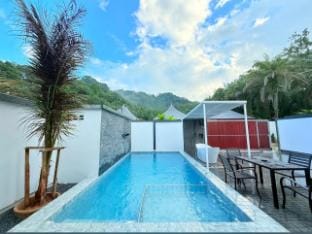 TJ pool villa aonang krabi Villa in Krabi Changwat
