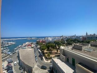 Pier 84 - Breathtaking seaview in Monopoli Vacation rental in Apulia
