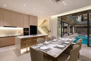 New Pool Villa 8BR/Sauna/Pool Table/Gym/EV Charger Vacation rental in Pattaya City