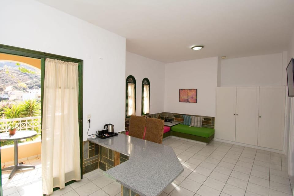 Aquarius Apartments "by Checkin" Hotel in Crete