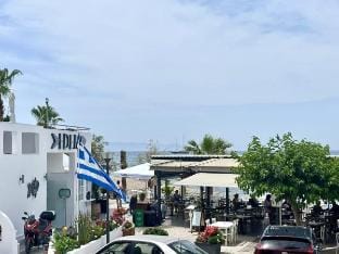 Alimos Apartment near Edem Beach with 2BDroom Vacation rental in Alimos