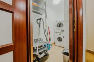 002 Naruszewicza 13 ROOM Apartment in Poland