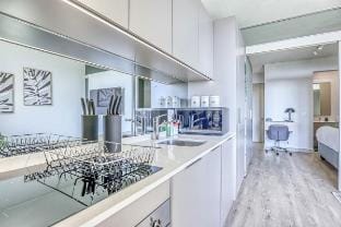 Comfy Unit @ One Rosebank Vacation rental in Johannesburg