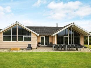 Luxury Retreat with Pool - By Traum Ferienwohnungen Vacation rental in Zealand