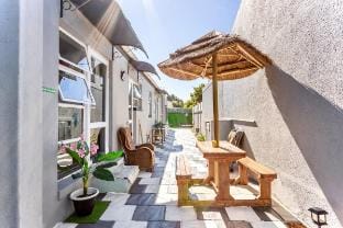 Luxury Caline VIP Mews Vacation rental in Cape Town