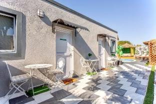 Luxury Caline VIP Mews Vacation rental in Cape Town