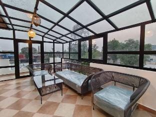Manihar Farm Jaipur - Indo Chinese room Vacation rental in Rajasthan