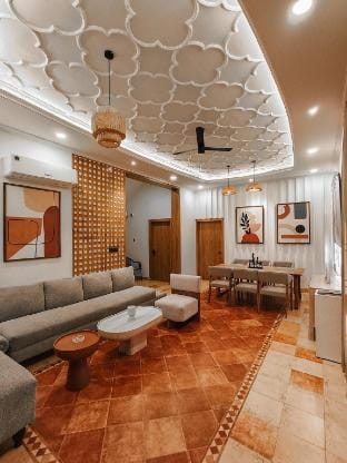 Manihar Farm Jaipur - Indo Chinese room Vacation rental in Rajasthan