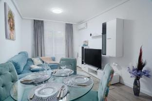 LL13 by ZANIS with pool Apartment in Torrevieja