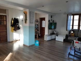 House with 3 bedroom garden Vacation rental in Île-de-France