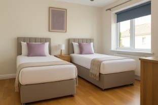 4-Bed Home in Maidenhead/WiFi/Close to M25 & M4 Vacation rental in Maidenhead
