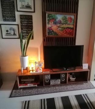 Tagaytay staycation City View by Cattitude Apartment in Tagaytay