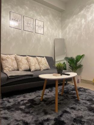 The Ren Suite Facing Sunrise/City View Vacation rental in Pasay