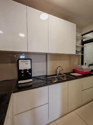 Condo with pool the apple melaka Vacation rental in Malacca