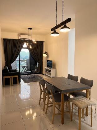 Ipoh City Comfort 3Br-5to8pax Near Town-cityscape  Apartment in Ipoh