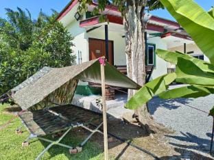 Homestay An Nur Bukit Pasir Muar. Chalet in Johor