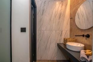 Nusa retreat - 6 bedroom home Vacation rental in Crete