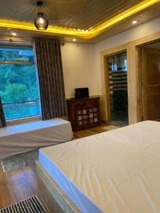 Luxury 2BHK with Mountain View Vacation rental in Manali