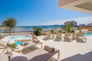 Luxury seafront Villa Noles with heated Pool, Jacuzzi, EV near Zadar Villa in Zadar County